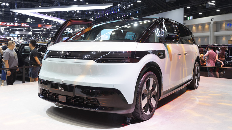 Zeekr's innovative Mix minivan at a car show