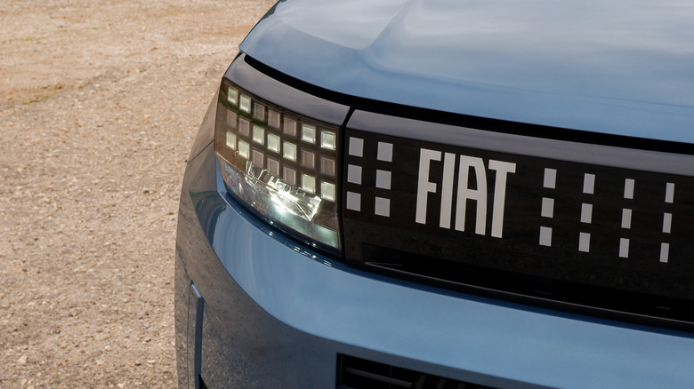Fiat emblem on a Grande Panda