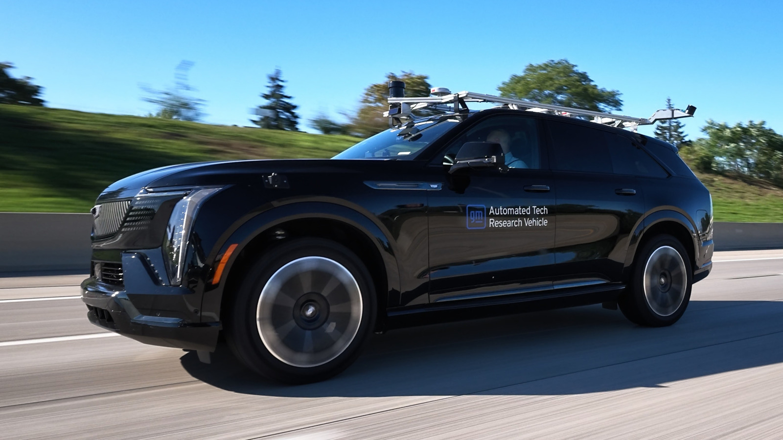 Zapomnij o DoorDash – GM chce, by Twój następny samochód sam jeździł po sprawy
