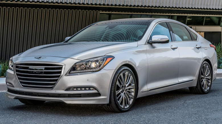 2017 Genesis G80 front 3/4