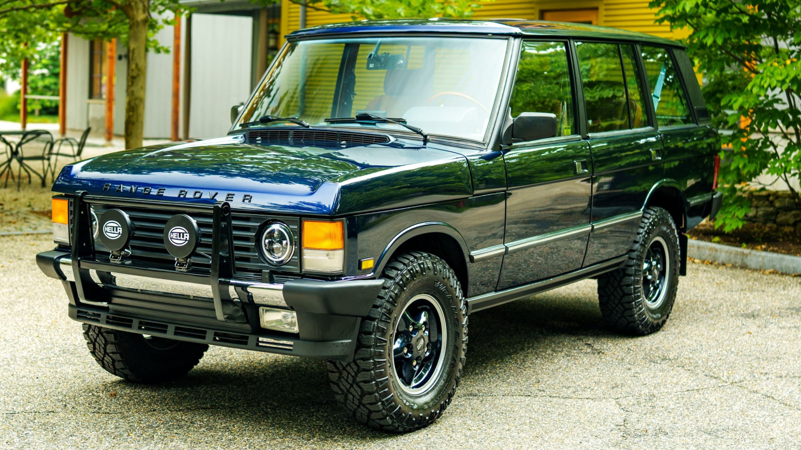Ten klasyczny Range Rover dowodzi, że nowoczesny model nie jest konieczny