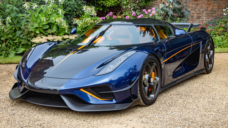 Koenigsegg Regera with its curved windshield