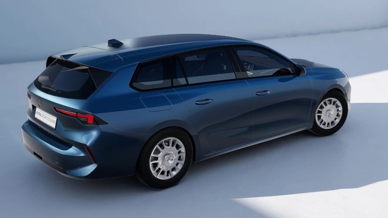 Opel Astra Sports Tourer Start