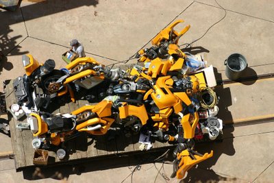  Transformers Movie Update: Bumblebee out in the open