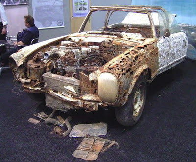  Mercedes 230 SL found after spending over 30 years in Neckar River!