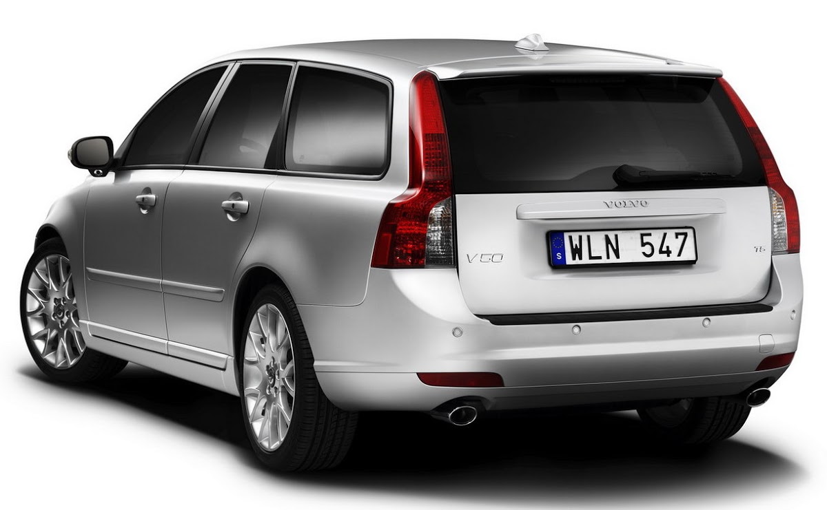 2008 Volvo S40 & V50: Redesigned and equipped with a more powerful