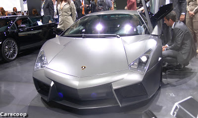  Frankfurt Show: Lamborghini Reventon Full Press Release, Specifications & Images