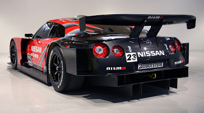  Νissan GT-R GT500 Race Car Unveiled at Tokyo Auto Salon