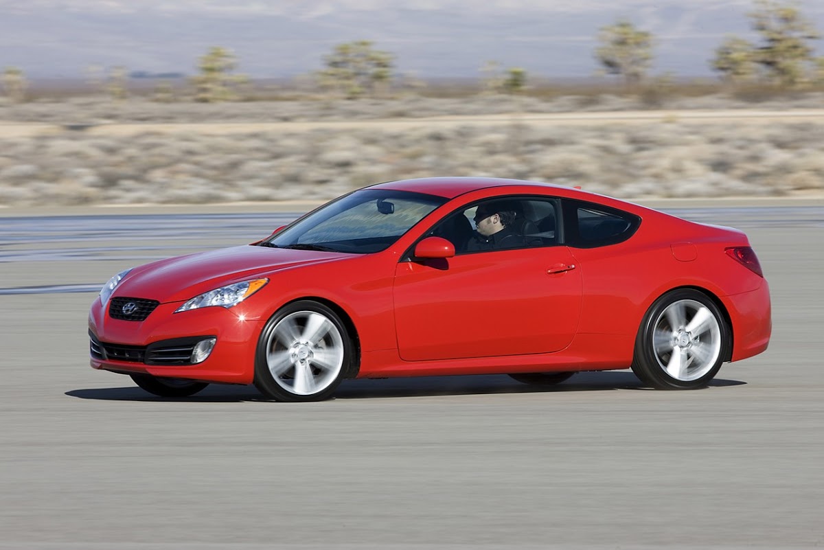 Hyundai Genesis Coupe Official Details: With 300 Hp 3.8 V6 & 212 Hp 2 ...