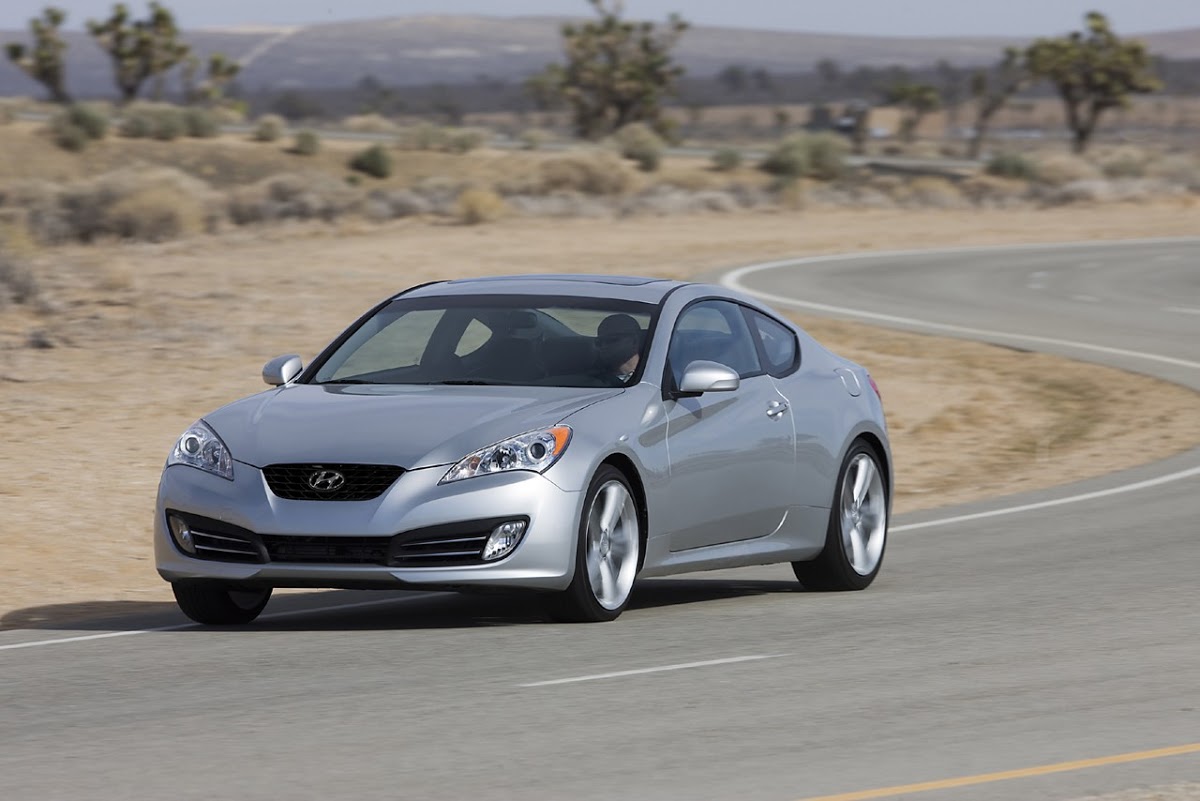 Hyundai Genesis Coupe Official Details: With 300 Hp 3.8 V6 & 212 Hp 2 ...