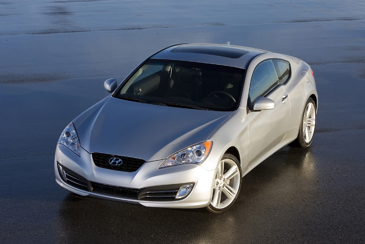 Hyundai Genesis Coupe Official Details: With 300 Hp 3.8 V6 & 212 Hp 2 ...