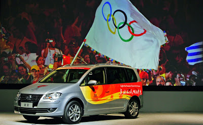  VW Reveals First Official Convoy Vehicles For the Beijing Olympic Torch Relay