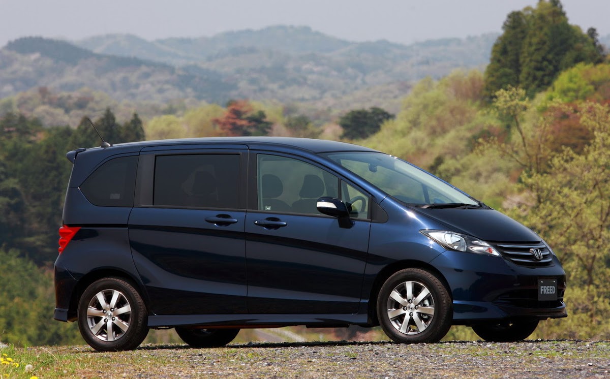 2009 Honda Freed 5 8 Seater Minivan Version Of Jazz Fit Carscoops