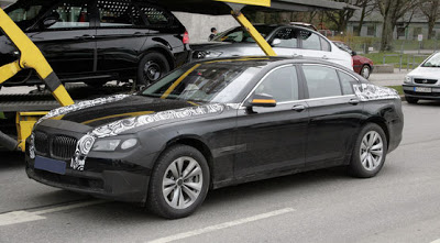  2009 BMW 7-Series Scooped With Minor Camouflage
