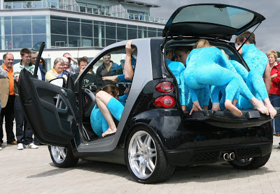  How Many People Can Fit in a Smart ForTwo?