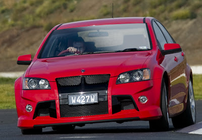  HSV W427 503HP Commodore Enters Production – 38 High Res Photos / Wallpapers