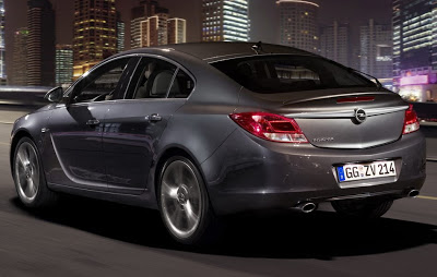  Opel Insignia Hatchback: First Official Images