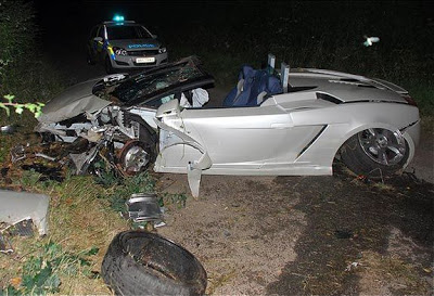 Wedding Crashers in Britain Destroy Rental Lamborghini Gallardo Spider