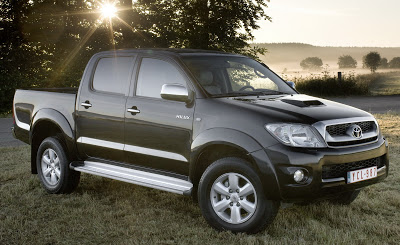  2009 Toyota HiLux Facelift: 25 High-Res Photos and Official Details