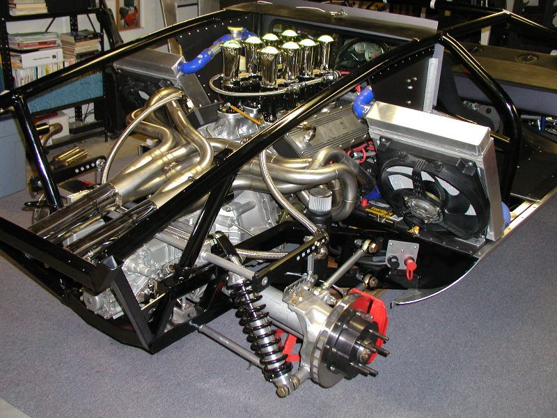 Man Hand-Builds Lamborghini Countach In His Own Basement!