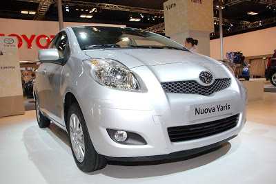  2009 Toyota Yaris Facelift with New 1.3-Liter Engine Revealed in Bologna