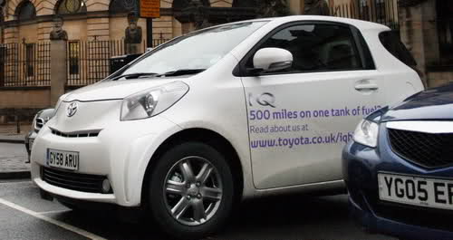  Toyota Bloggers Break Through 500 Miles with iQ Mini on a Single Tank of Fuel