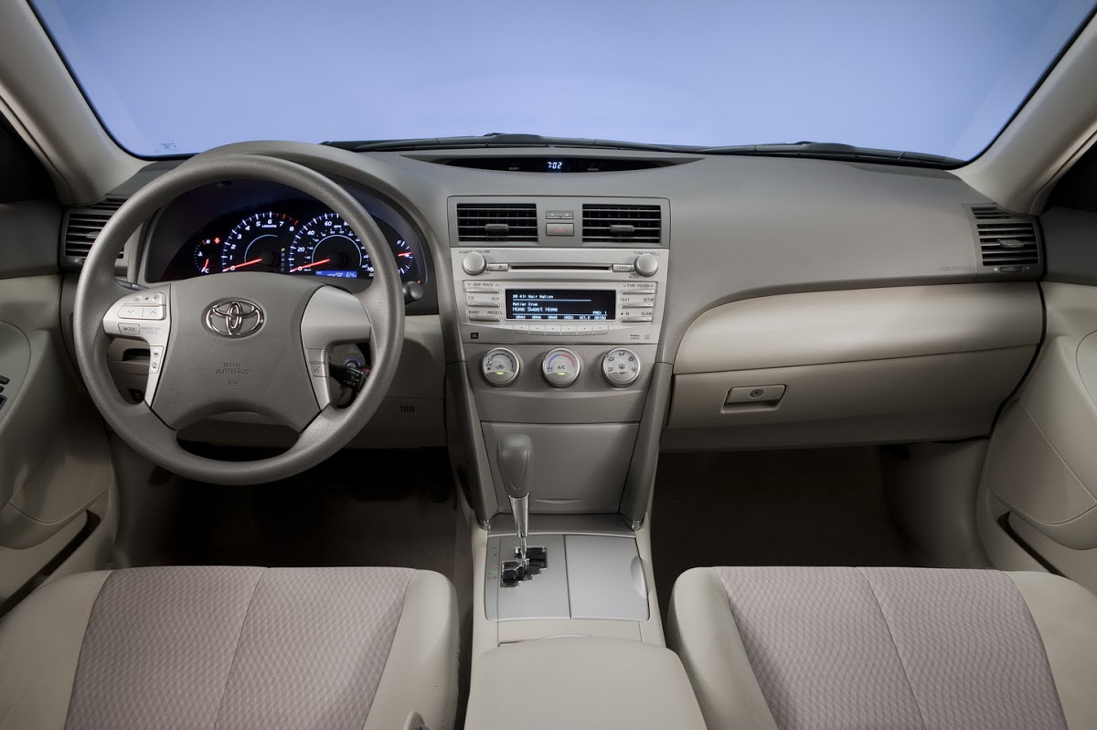 Toyota camry 2010 interior