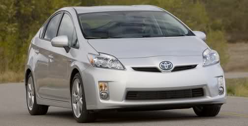  Toyota Rumored to Develop New Low-Price Hybrid to Compete with Honda Insight