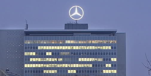  Daimler Sells 9.1% Stake to Abu Dhabi firm as German Automaker Searches for Cash