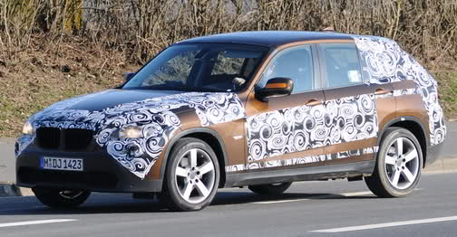  BMW X1 SUV Sheds its Camouflage in new Spy Shots
