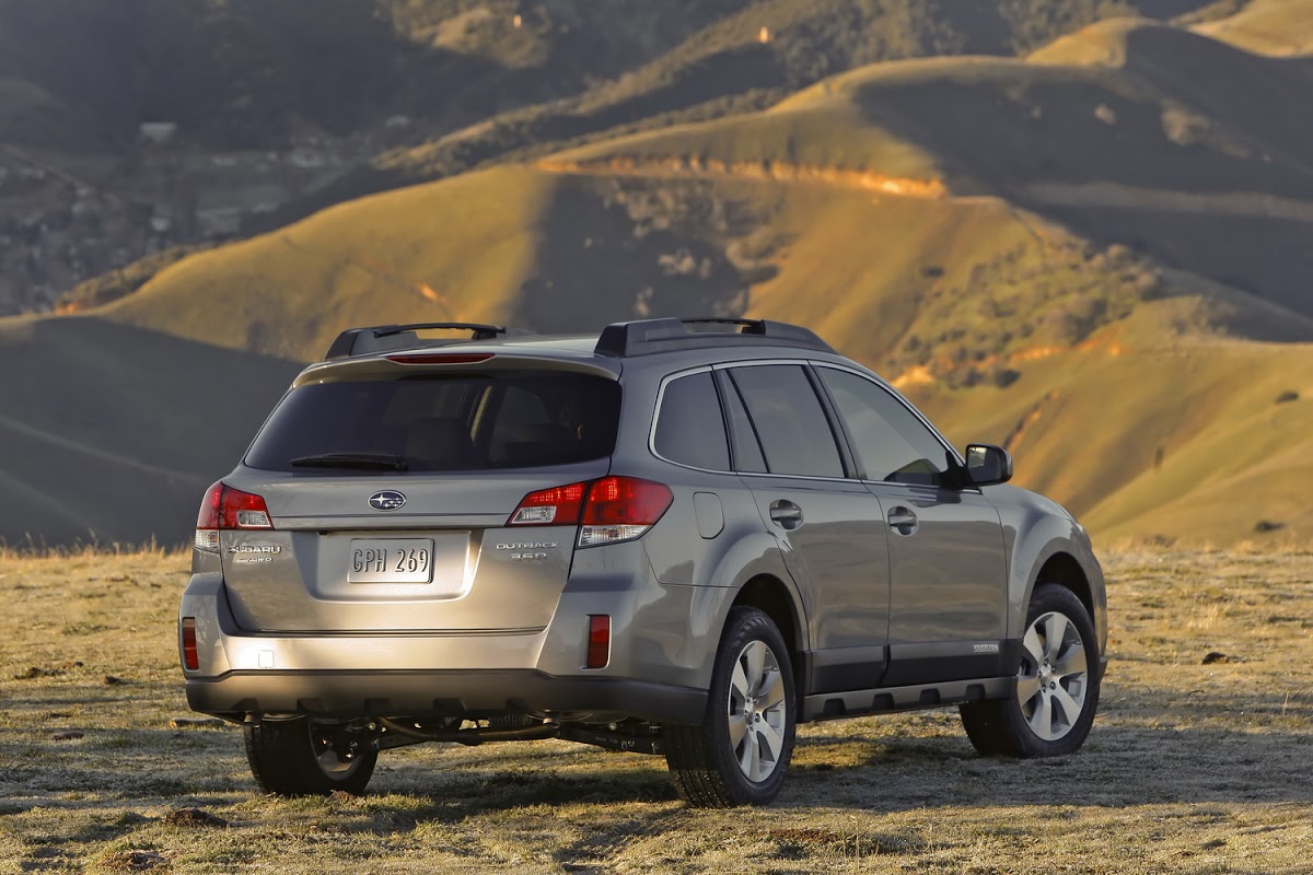 2010 Subaru Outback 30 HighRes Photos and all the
