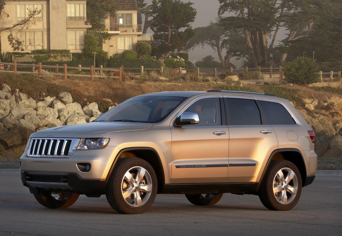 2011 Jeep Grand Cherokee: Mercedes ML Based SUV Breaks Cover | Carscoops