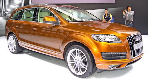  Audi performs World Debut of 2010 Q7 SUV Facelift in Shanghai