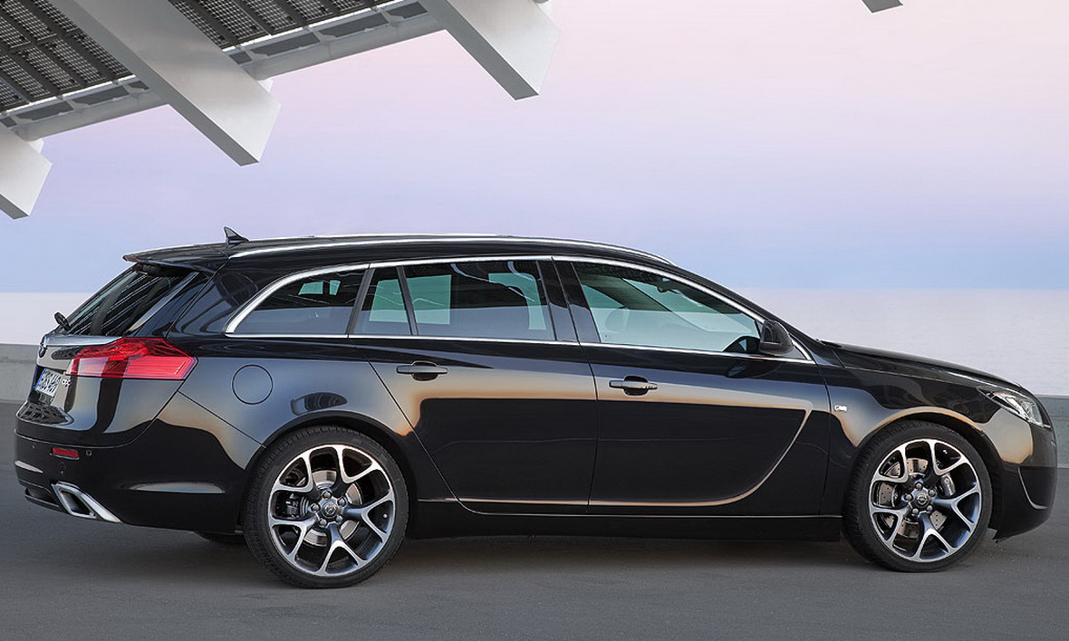 Opel Insignia OPC Sports Tourer: High-Res Gallery and Details on