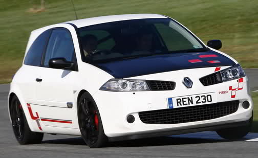 Renault's Megane R26.R Up to 3 Seconds Faster than the 300HP Focus RS at UK Tracks