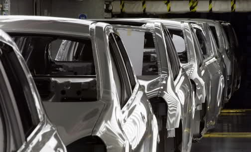  Nissan Hires Extra Staff at UK's Sunderland Plant to Meet Higher European Demand