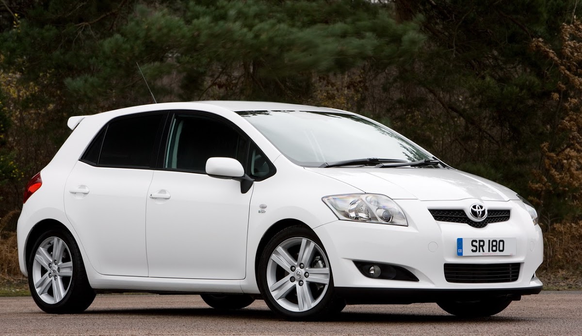 Toyota Announces Auris Hybrid for European Market, Sales to Start in Mid- 2010