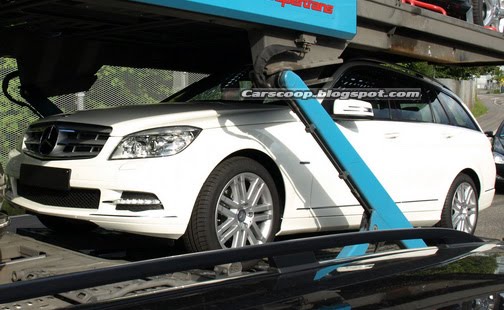  Spies Snap 2010 Mercedes-Benz C-Class with Faint Styling Tweaks