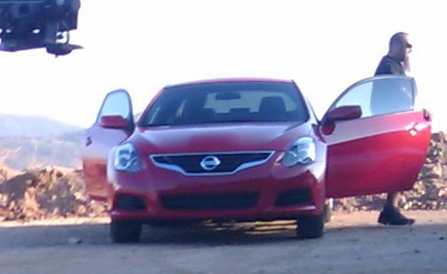  2010 Nissan Altima Facelift Spied at Commercial Photo Shoot?
