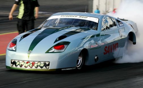  Nissan 350Z Dragster that hits 60mph in 1.2 Seconds to Race at Santa Pod