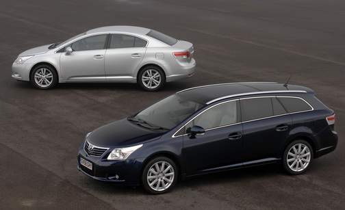  Toyota Avensis gets 132HP 1.6L Petrol and 2.0L Diesel with Auto Transmission