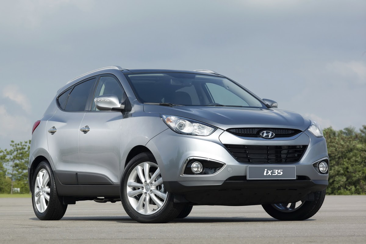 Hyundai ix35: New Photos and Full Specs on European Market Tucson, Gets New  1.6 Petrol and 1.7 Diesel