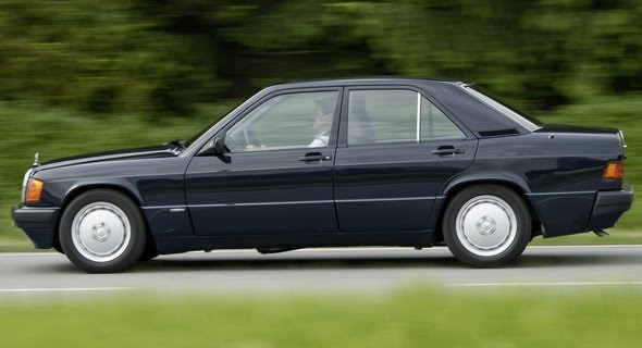  Back to Future Benz: Mercedes Retrofits 190 with Modern 204HP Diesel, Faster than the 190E 2.5-16 EVO II!