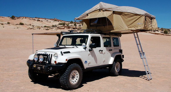  SEMA '09: Mopar Transforms Jeep Wrangler Unlimited Rubicon to a Go-Anywhere Campervan