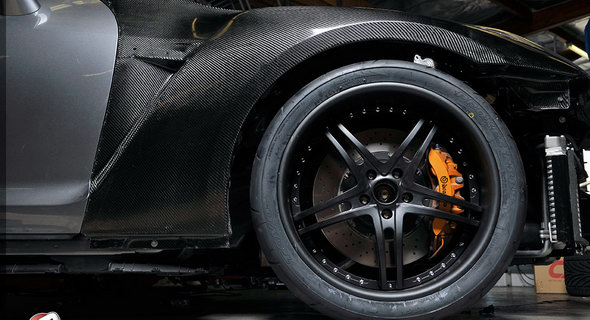  Nissan GT-R: Tuner Creates Dry Carbon Fiber Wide Front Fenders, Fits 20'' Wheels in 315/30 Tires