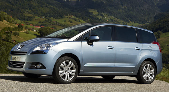  Peugeot Releases UK Pricing for New 5008 7-Seater MPV