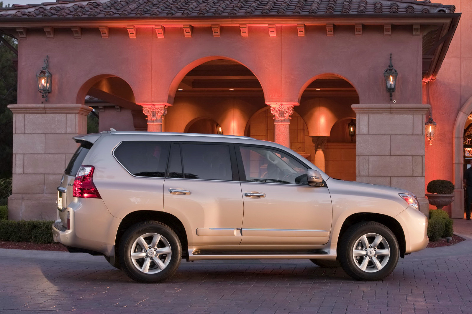 Lexus gx 560