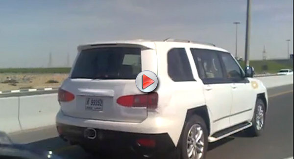  SPY VIDEO: 2010 Nissan Patrol SUV Caught Testing in U.A.E.