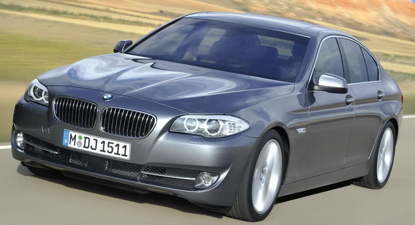  2011 BMW 5-Series Sedan: 80 High-Res Photos and Official Details