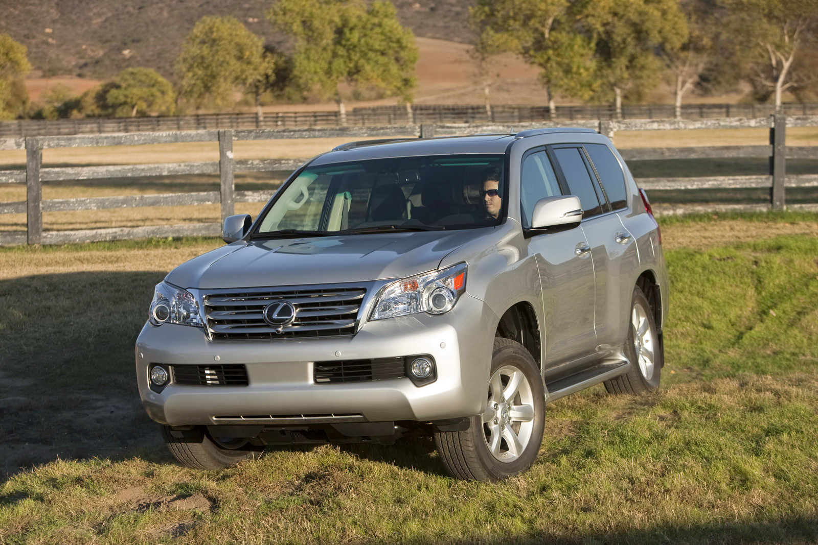 Lexus gx 560